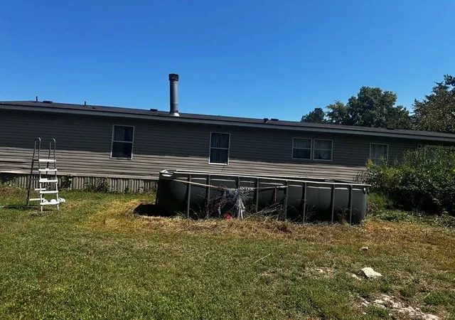 Photo 4 of Manufactured home for sale at 284 Buffalo Rd, Clinton, TN 37716 | MLS# 3546326 | Listing updated on 2026-09-11