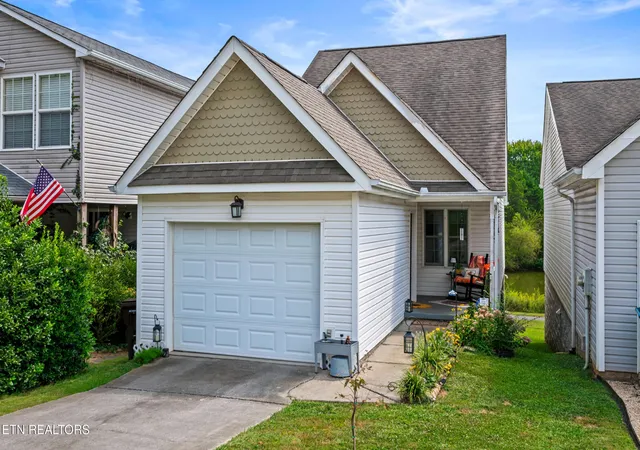Photo 2 of Single family home for sale at 6712 Water Lilly Way, Knoxville, TN 37918 | MLS# 3546328 | Listing updated on 2026-09-11