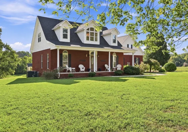 Photo 3 of Single family home for sale at 907 Donaldson Grv Rd, Elora, TN 37328 | MLS# 3546640 | Listing updated on 2026-09-23