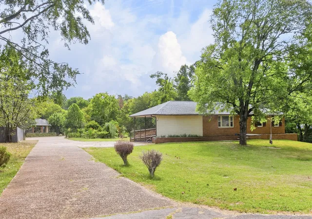 Photo 2 of Single family home for sale at 181 Greenwood Dr, La Vergne, TN 37086 | MLS# 3547188 | Listing updated on 2026-09-14