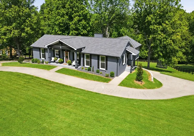 Photo 3 of Sale Pending at 224 Norma Ct, Clarksville, TN 37043 | MLS# 3547126 | Listing updated on 2026-09-14