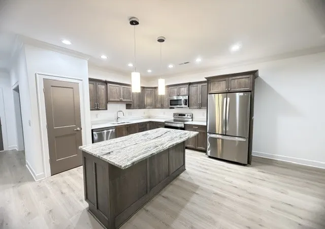 Photo 3 of Single family home for sale at 101 Edgefield Ct, Winchester, TN 37398 | MLS# 3546608 | Listing updated on 2026-09-15