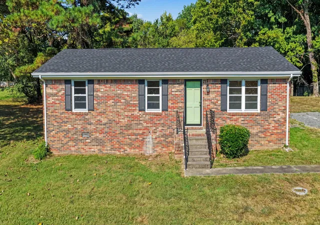 Single family home for sale at 145 Wallace Ave, Cadiz, KY 42211 | MLS# 3546623
