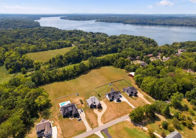 Photo 3 of Single family home for sale at 3303 Saundersville Fry Rd, Mount Juliet, TN 37122 | MLS# 3591893 | Listing updated on 2026-10-20