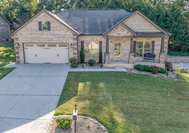 Photo 3 of Single family home for sale at 506 Katerina Dr, Morristown, TN 37814 | MLS# 3546922 | Listing updated on 2026-10-08