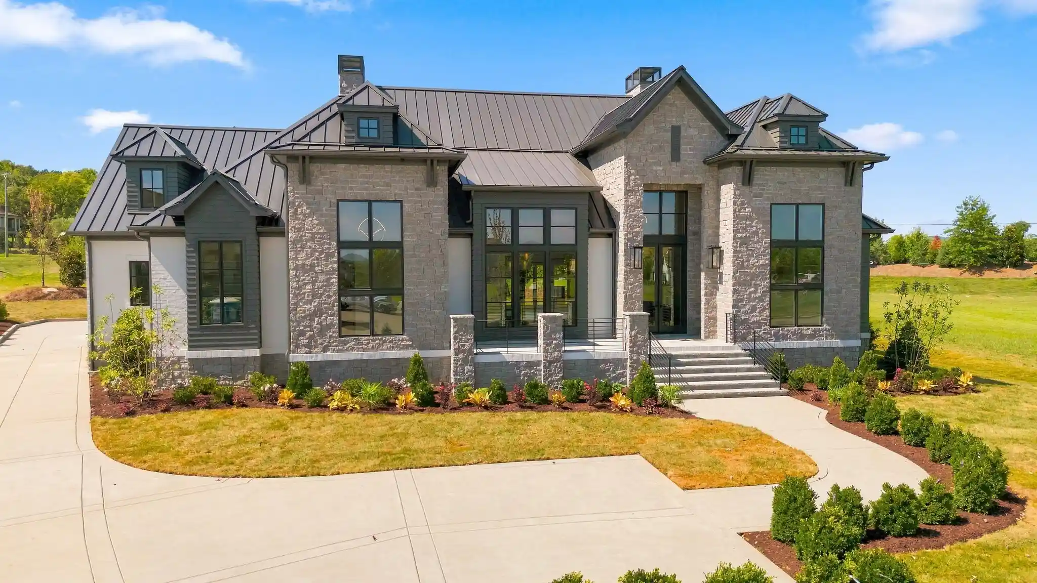 Photo 1 of Single family home for sale at 7090 Anna Dr, Brentwood, TN 37027 | MLS# 3546801 | Listing updated on 2026-10-07