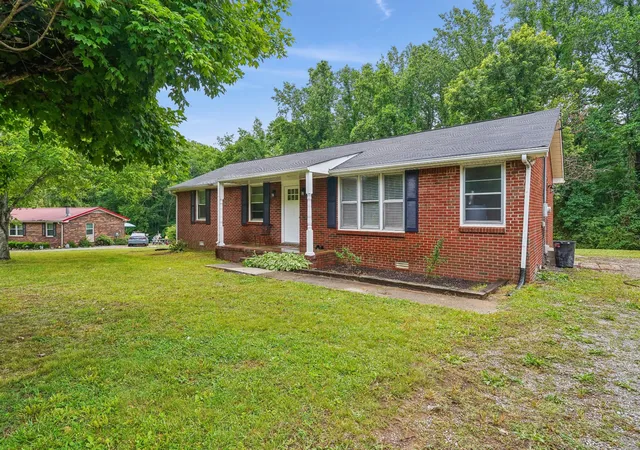 Photo 2 of Single family home for sale at 744 Scoutview Rd, Ashland City, TN 37015 | MLS# 3546743 | Listing updated on 2026-09-12