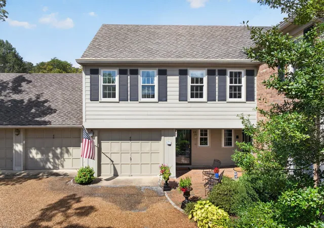 Photo 3 of Condo for sale at 100 Scenic Hwy #49, Lookout Mountain, TN 37350 | MLS# 3546799 | Listing updated on 2026-09-12