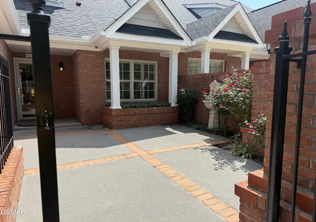Photo 2 of Condo for sale at 1035 Fine Glen Dr, Sevierville, TN 37862 | MLS# 3591883 | Listing updated on 2026-09-14