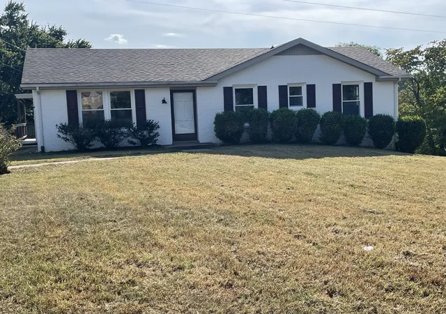 Photo 2 of Single family home for sale at 335 Hampshire Dr, Clarksville, TN 37043 | MLS# 3546980 | Listing updated on 2026-09-11