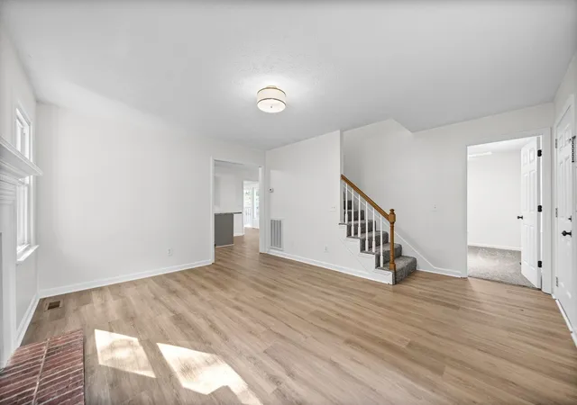 Photo 4 of Single family home for sale at 205 Timberlake Dr, Springfield, TN 37172 | MLS# 3546932 | Listing updated on 2026-09-25