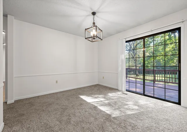 Photo 3 of Single family home for sale at 102 Fawn Trl, Signal Mountain, TN 37377 | MLS# 3546879 | Listing updated on 2026-09-12