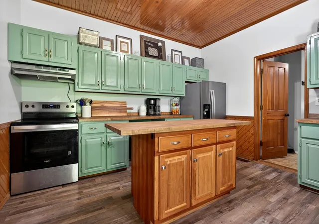 Photo 3 of Single family home for sale at 283 Hunting Crk Rd, Whitleyville, TN 38588 | MLS# 3546891 | Listing updated on 2026-09-12
