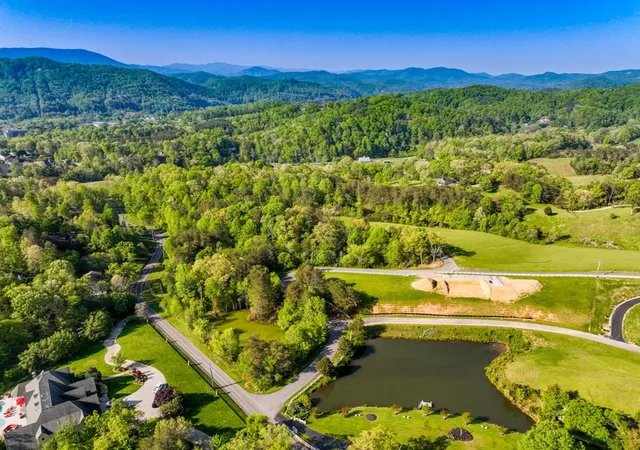 Photo 3 of Land for sale at 1140 Crestview Dr, Pigeon Forge, TN 37863 | MLS# 3591884 | Listing updated on 2026-09-24