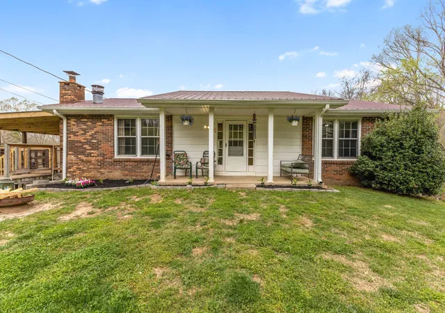 Photo 1 of Single family home for sale at 180 Hill Rd, Vanleer, TN 37181 | MLS# 3546961 | Listing updated on 2026-09-14