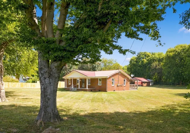 Photo 3 of Single family home for sale at 204 Canaan Rd, Mount Pleasant, TN 38474 | MLS# 3548133 | Listing updated on 2026-09-14