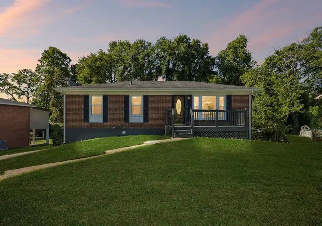 Photo 3 of Single family home for sale at 5007 Bonnameade Dr, Hermitage, TN 37076 | MLS# 3547035 | Listing updated on 2026-10-05