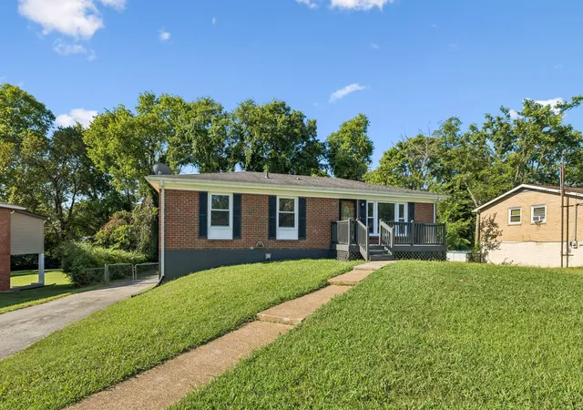 Photo 4 of Single family home for sale at 5007 Bonnameade Dr, Hermitage, TN 37076 | MLS# 3547035 | Listing updated on 2026-10-05