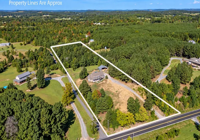 Photo 2 of Single family home for sale at 6950 Spring Pl Rd Se, Old Fort, TN 37362 | MLS# 3546998 | Listing updated on 2026-10-02