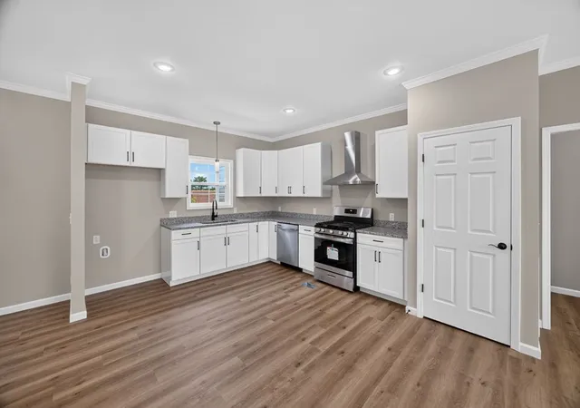 Photo 3 of Single family home for sale at 208 E Crawford Ave, Monterey, TN 38574 | MLS# 3547027 | Listing updated on 2026-09-12