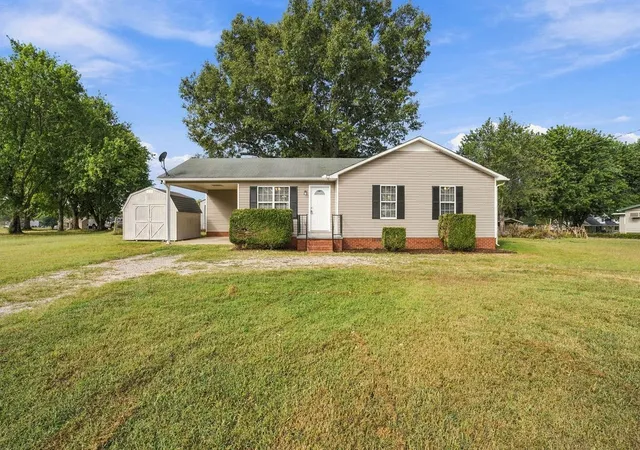 Photo 1 of Single family home for sale at 29 Ellis Childress Rd, Fayetteville, TN 37334 | MLS# 3548132 | Listing updated on 2026-09-14