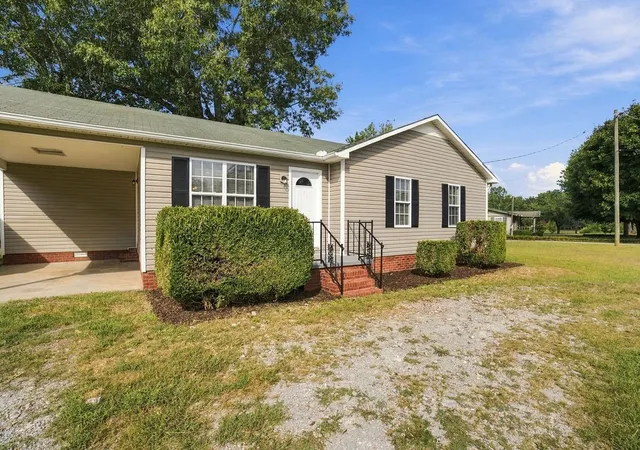 Photo 3 of Single family home for sale at 29 Ellis Childress Rd, Fayetteville, TN 37334 | MLS# 3548132 | Listing updated on 2026-09-14
