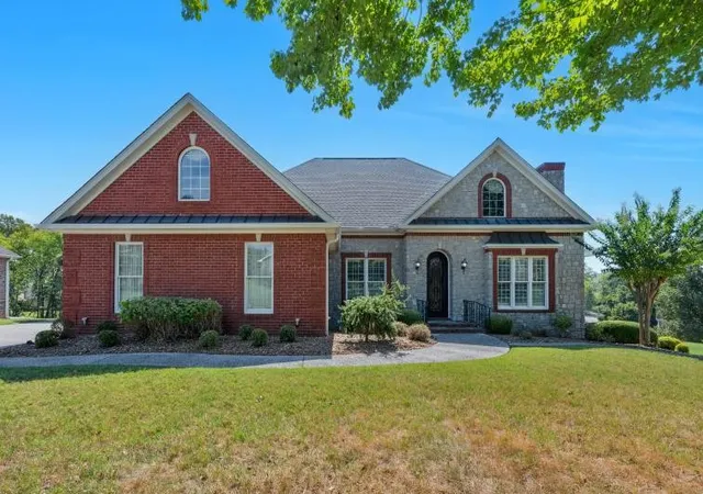 Photo 1 of Single family home for sale at 2006 Brunswick Dr, Lebanon, TN 37087 | MLS# 3547214 | Listing updated on 2026-09-15