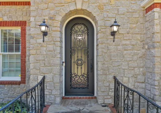 Photo 3 of Single family home for sale at 2006 Brunswick Dr, Lebanon, TN 37087 | MLS# 3547214 | Listing updated on 2026-09-15