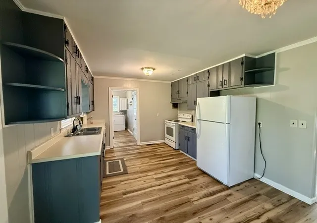 Photo 3 of Single family home for sale at 102 Patterson St, Paris, TN 38242 | MLS# 3547171 | Listing updated on 2026-09-14