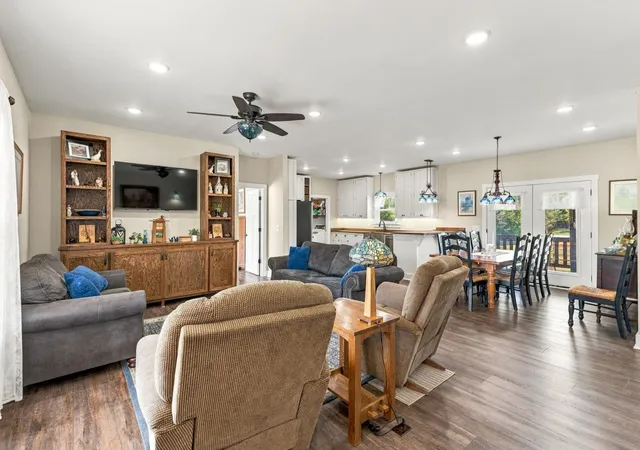 Photo 4 of Manufactured home for sale at 45834589 Crow Rd NE, Dalton, GA 30721 | MLS# 3547199 | Listing updated on 2026-09-12