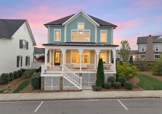 Photo 3 of Single family home for sale at 302 Hughes Ln, Franklin, TN 37064 | MLS# 3547766 | Listing updated on 2026-09-14