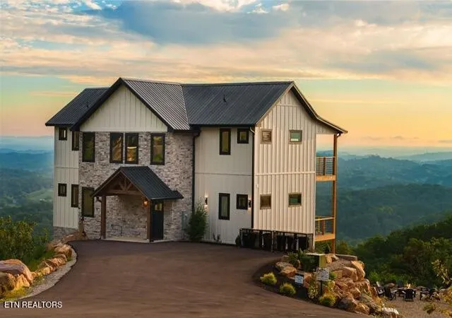 Photo 1 of Single family home for sale at 859 Copper Pot Way, Sevierville, TN 37876 | MLS# 3547250 | Listing updated on 2026-09-13