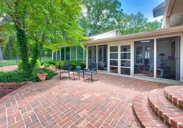 Photo 2 of Single family home for sale at 414 Bellwood Dr, Dickson, TN 37055 | MLS# 3592150 | Listing updated on 2026-09-15