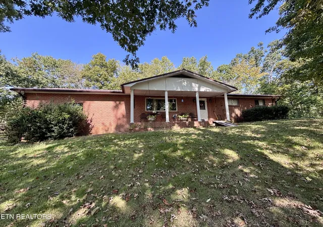Single family home for sale at 145 Scott Rd, Harriman, TN 37748 | MLS# 3547727