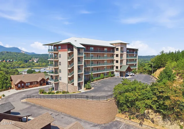 Photo 2 of Condo for sale at 410 Big Bear Way #3002, Pigeon Forge, TN 37863 | MLS# 3547753 | Listing updated on 2026-09-13