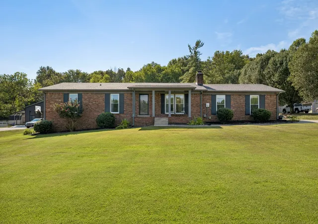 Single family home for sale at 110 Moss Glen Rd, Lebanon, TN 37090 | MLS# 3548079