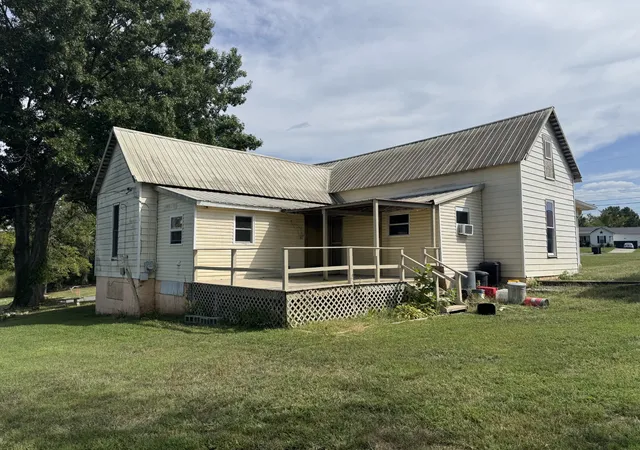 Photo 4 of Single family home for sale at 107 Twin Oaks Dr, Bell Buckle, TN 37020 | MLS# 3547781 | Listing updated on 2026-09-13