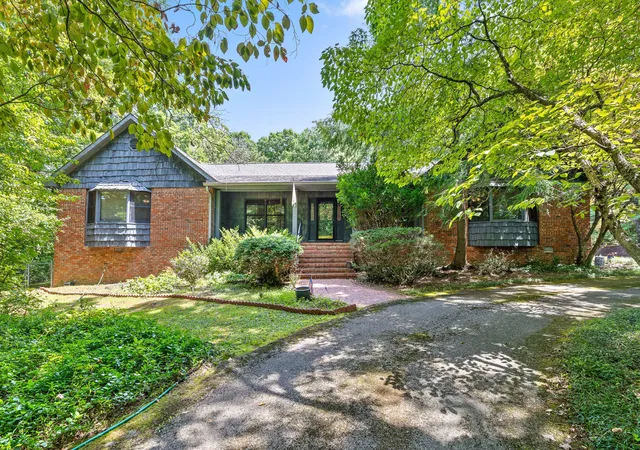 Photo 1 of Sale Pending at 2325 Wood Sorrell Ln, Signal Mountain, TN 37377 | MLS# 3547796 | Listing updated on 2026-09-14