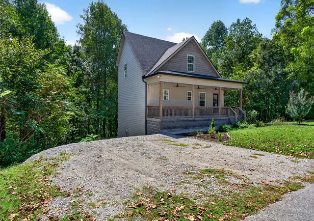 Photo 3 of Single family home for sale at 170 Shiloh Ln, Smithville, TN 37166 | MLS# 3592293 | Listing updated on 2026-09-21