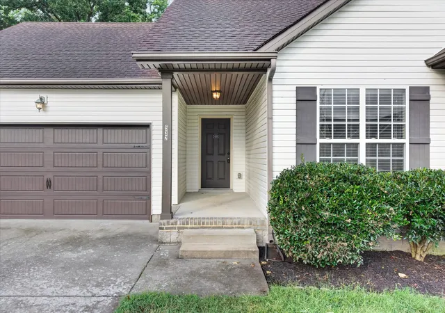 Photo 3 of Sale Pending at 532 Tracy Ln, Clarksville, TN 37040 | MLS# 3547898 | Listing updated on 2026-09-15
