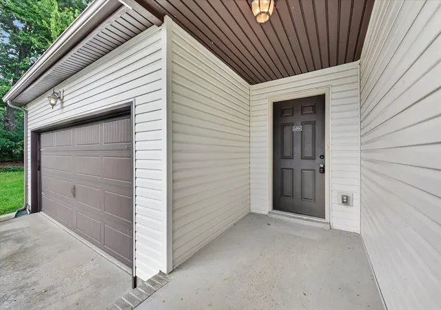 Photo 4 of Sale Pending at 532 Tracy Ln, Clarksville, TN 37040 | MLS# 3547898 | Listing updated on 2026-09-15