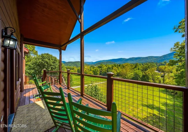 Photo 3 of Single family home for sale at 322 Mystical Crk Way, Cosby, TN 37722 | MLS# 3547899 | Listing updated on 2026-09-15
