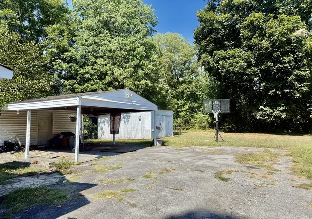 Photo 4 of Single family home for sale at 503 E Grundy St, Tullahoma, TN 37388 | MLS# 3592073 | Listing updated on 2026-09-18