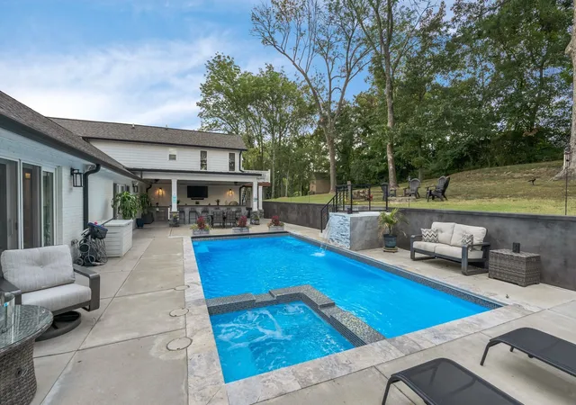 Photo 3 of Single family home for sale at 2712 Windemere Dr, Nashville, TN 37214 | MLS# 3547949 | Listing updated on 2026-09-14