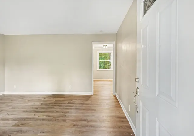 Photo 4 of Single family home for sale at 2117 Ferry Rd, Clarksville, TN 37040 | MLS# 3583619 | Listing updated on 2026-10-14