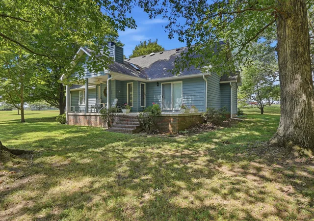 Photo 3 of Single family home for sale at 720 Willie Jarvis Rd, Sparta, TN 38583 | MLS# 3548027 | Listing updated on 2026-09-22