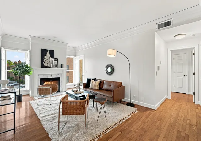 Photo 2 of Condo for sale at 322 Sloan Rd, Nashville, TN 37209 | MLS# 3548072 | Listing updated on 2026-09-14