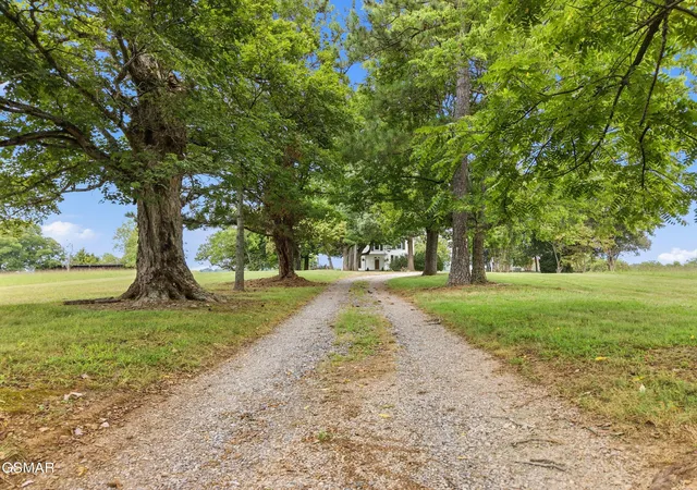 Photo 2 of Single family home for sale at 1440 Mccleary Bnd Rd, Sevierville, TN 37876 | MLS# 3548019 | Listing updated on 2026-09-29