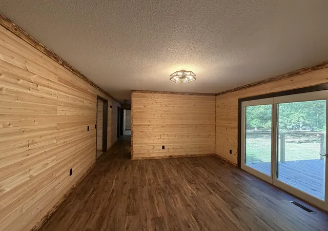 Photo 3 of Single family home for sale at 139 Chestuee Dr NE, Cleveland, TN 37323 | MLS# 3548024 | Listing updated on 2026-09-15