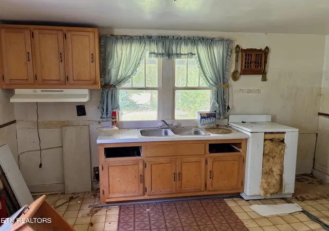 Photo 4 of Single family home for sale at 524 Rocky Springs Rd, Madisonville, TN 37354 | MLS# 3548047 | Listing updated on 2026-09-14
